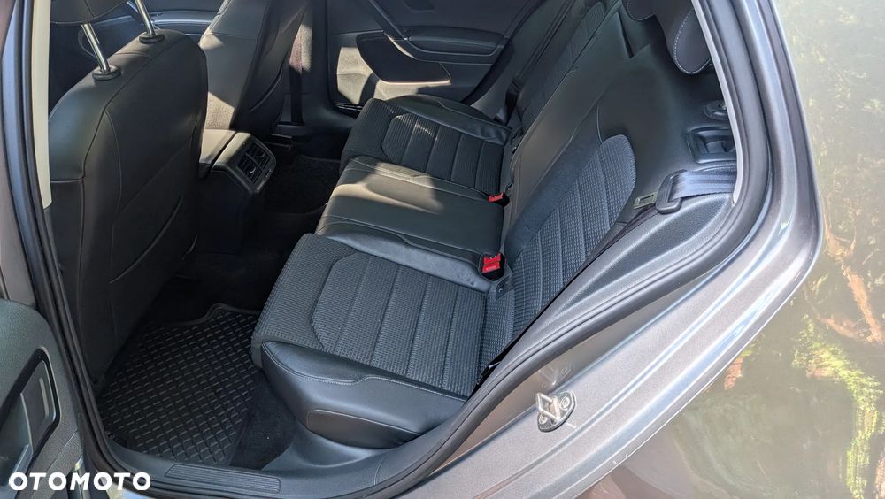 Volkswagen Golf 1.4 TSI BMT Highline DSG - 30