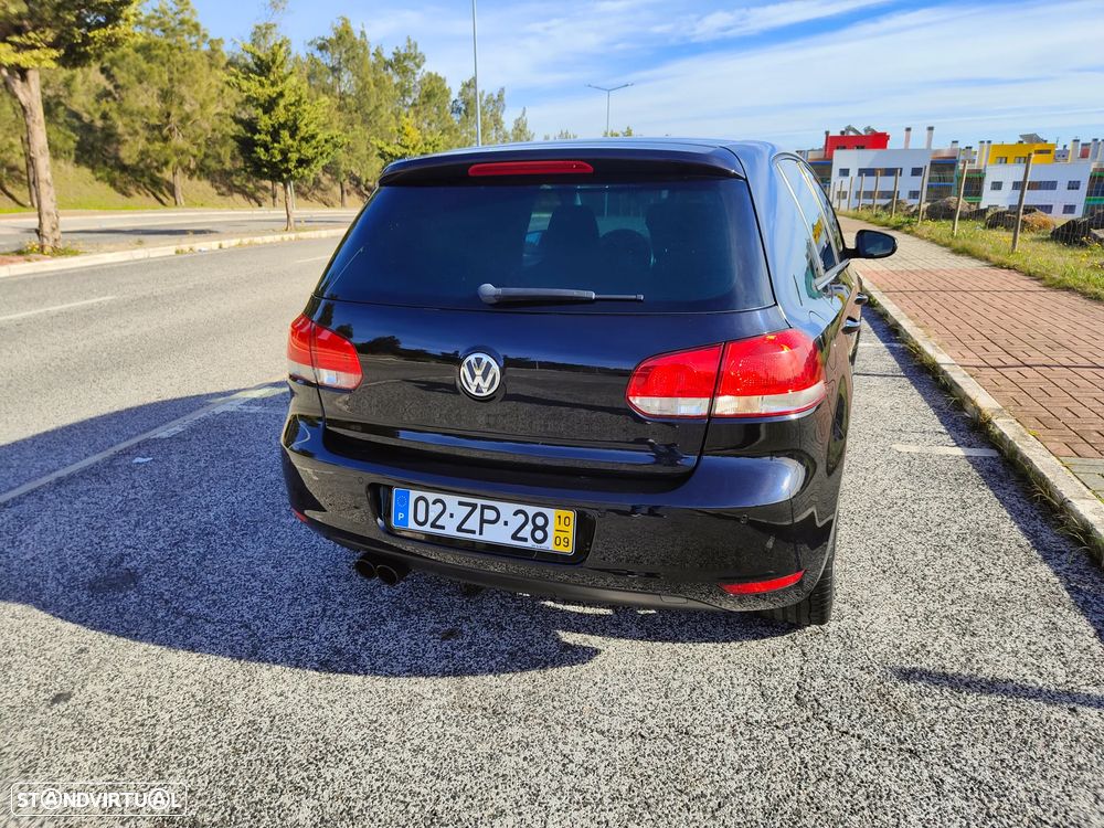 VW Golf 2.0 TDi DPF Highline - 6