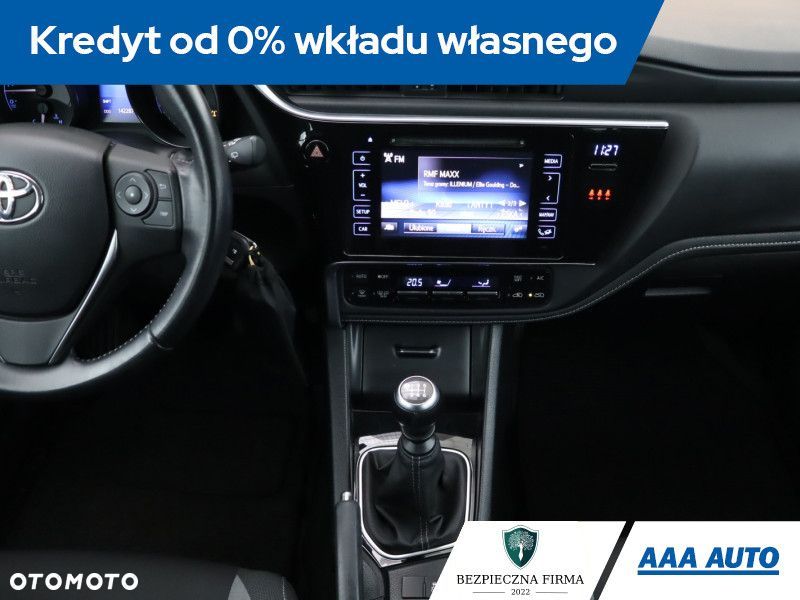 Toyota Auris - 14