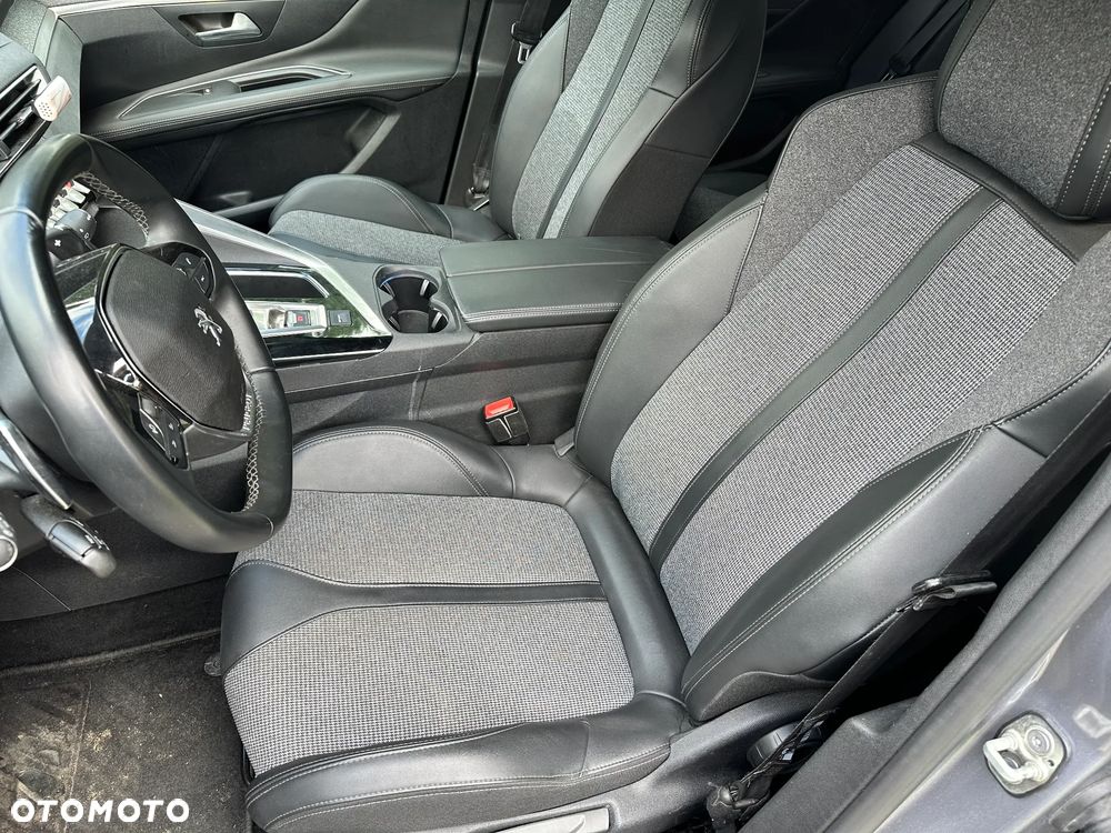 Peugeot 3008 - 15