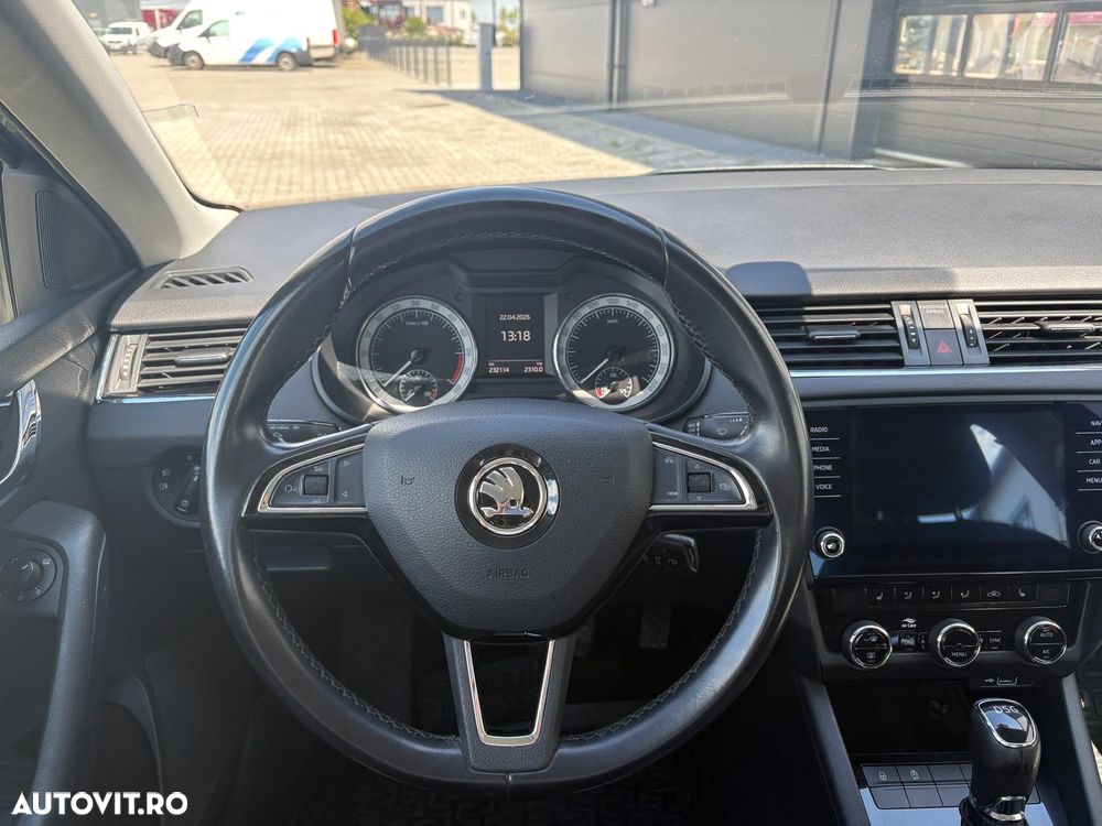 Skoda Octavia 2.0 TDI DSG Ambition - 2