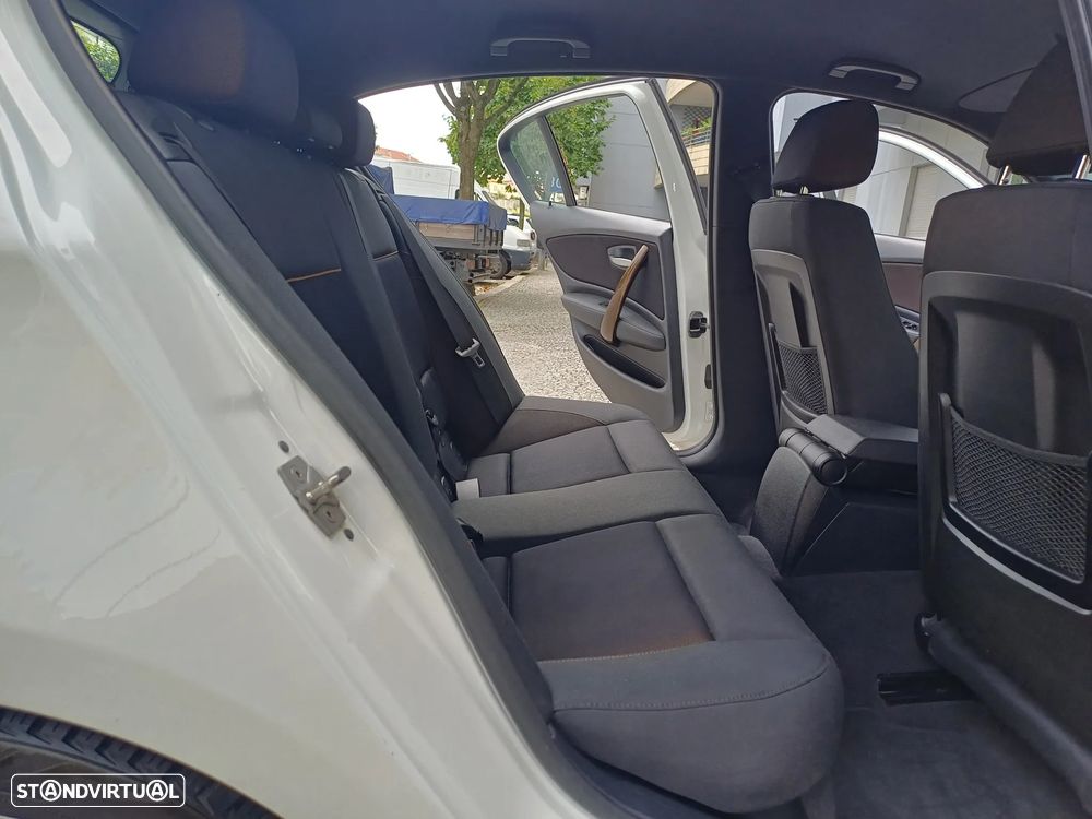 BMW 118 i Exclusive - 33