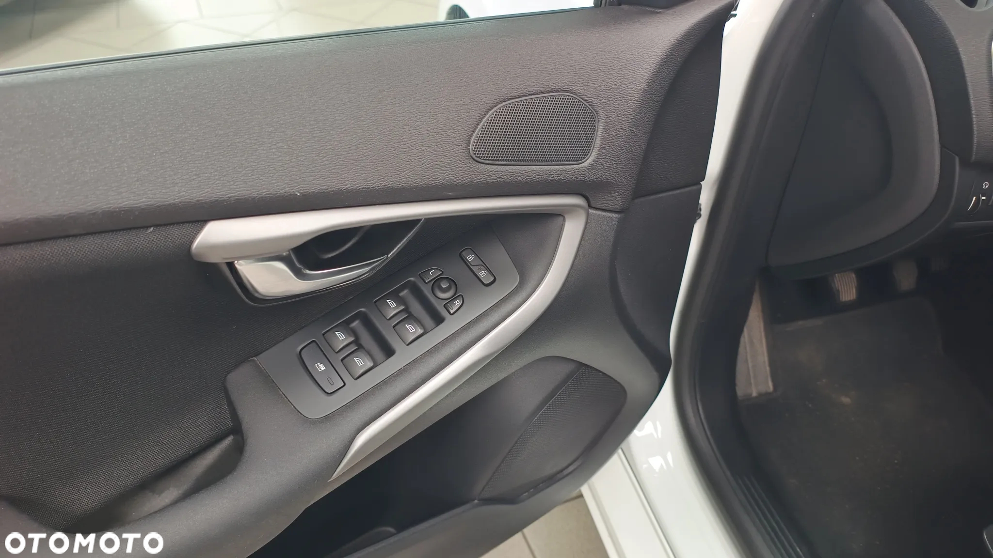Volvo V40 D2 Drive-E Kinetic - 22