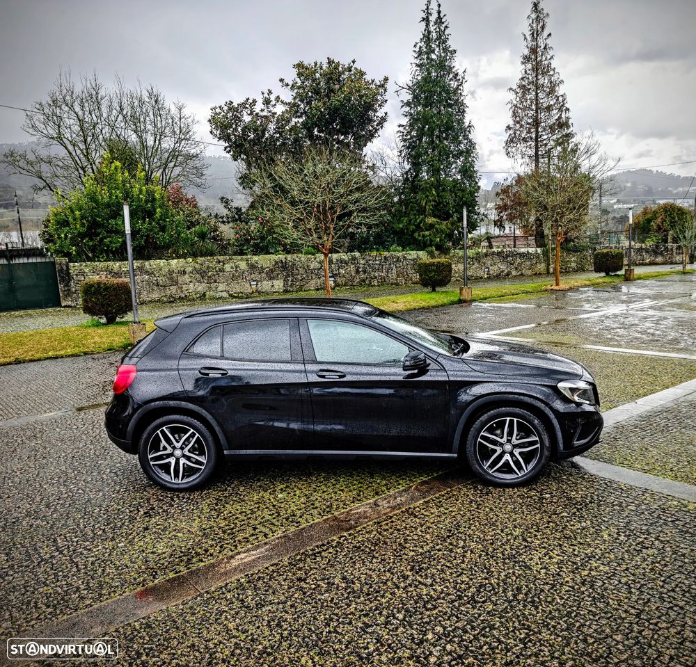 Mercedes-Benz GLA 220 d 7G-DCT AMG Line - 4