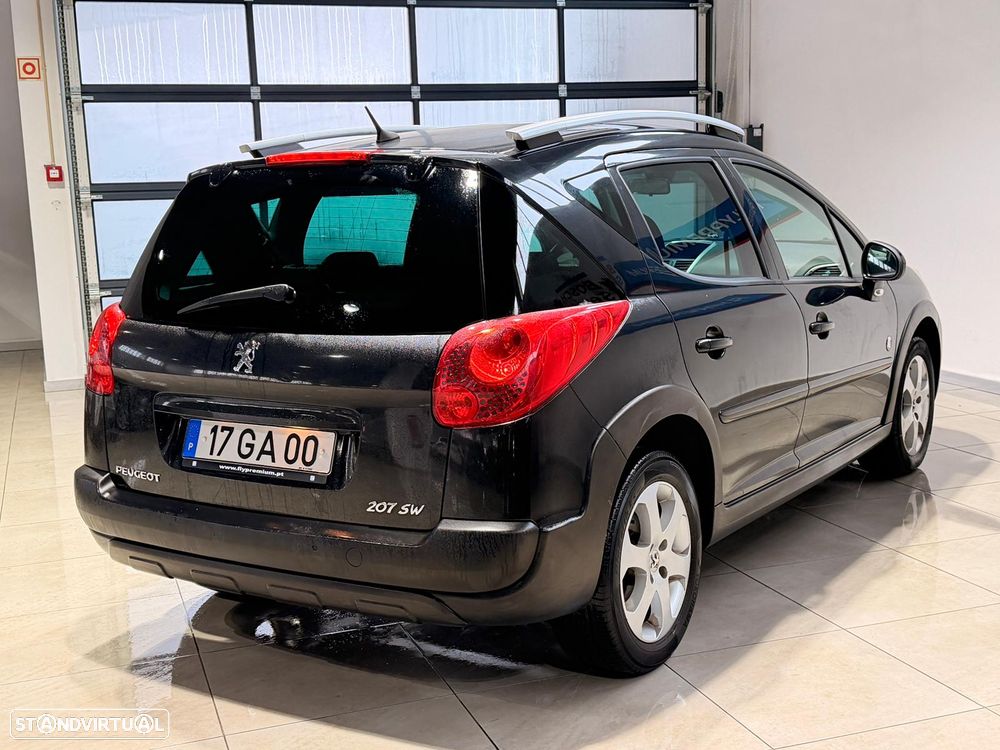 Peugeot 207 SW 1.6 HDi Outdoor FAP - 6
