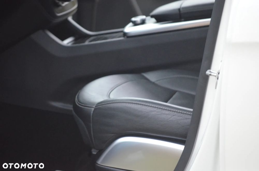 Mercedes-Benz GL 500 4Matic (BlueEFFICIENCY) 7G-TRONIC - 38