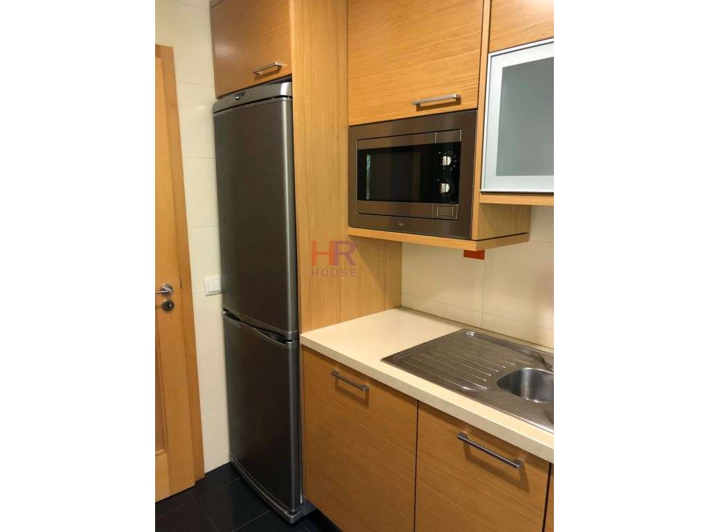 Apartamento T1 em Quinta da Portela, Coimbra. Ótima localização com... - Grande imagem: 5/14