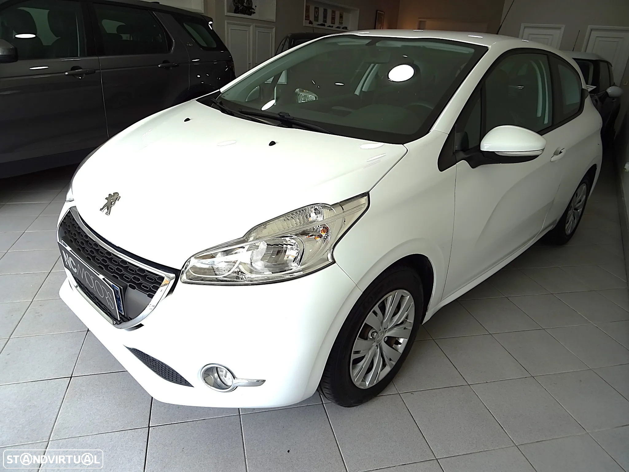 Peugeot 208 1.2 VTi Allure - 13