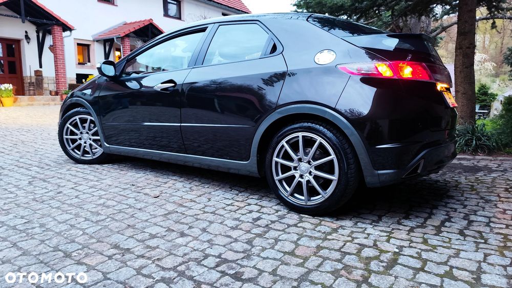 Honda Civic 2.2i-CTDi Executive NAVI - 3