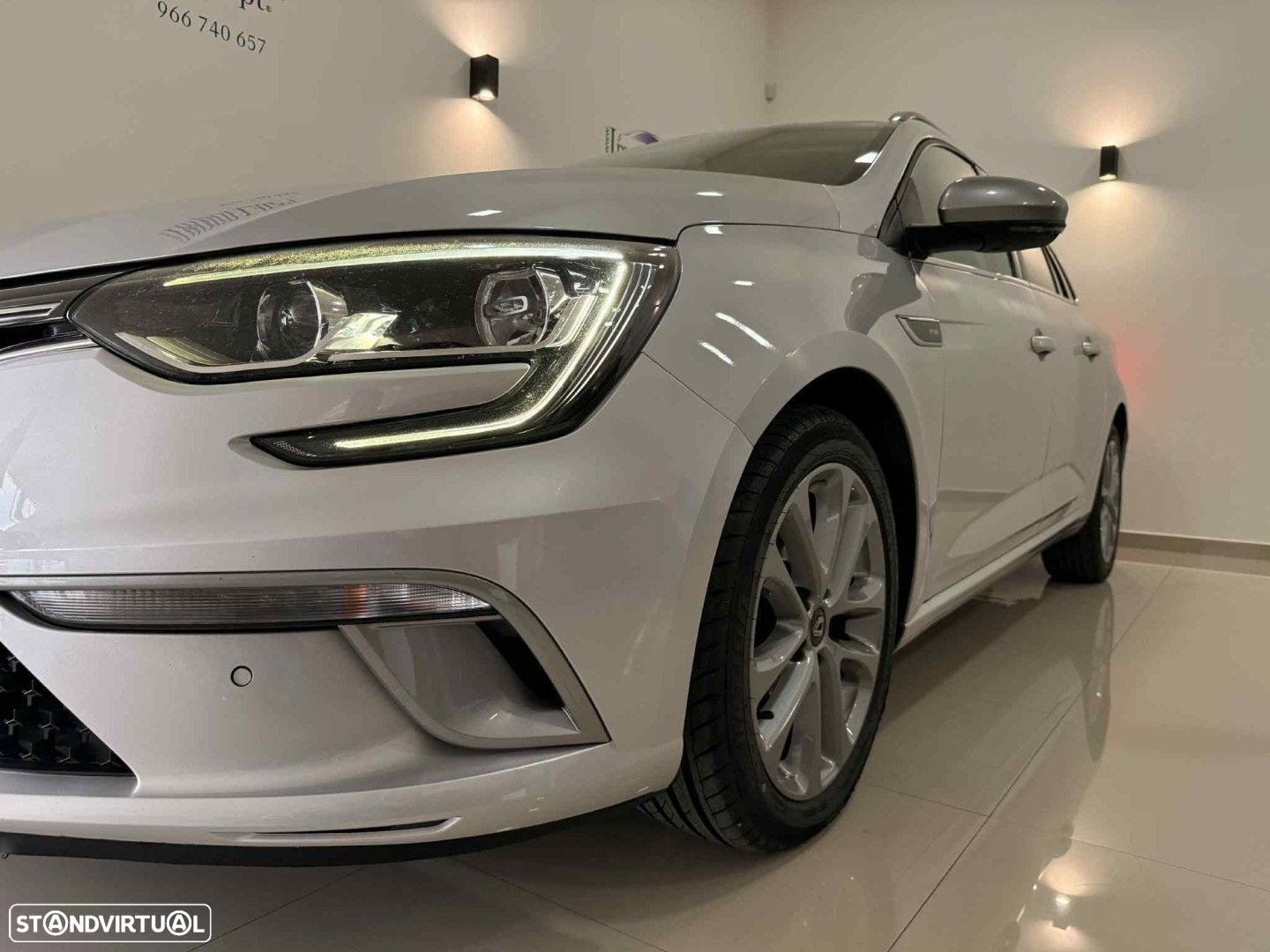 Renault Mégane Sport Tourer 1.5 Blue dCi GT Line - 4