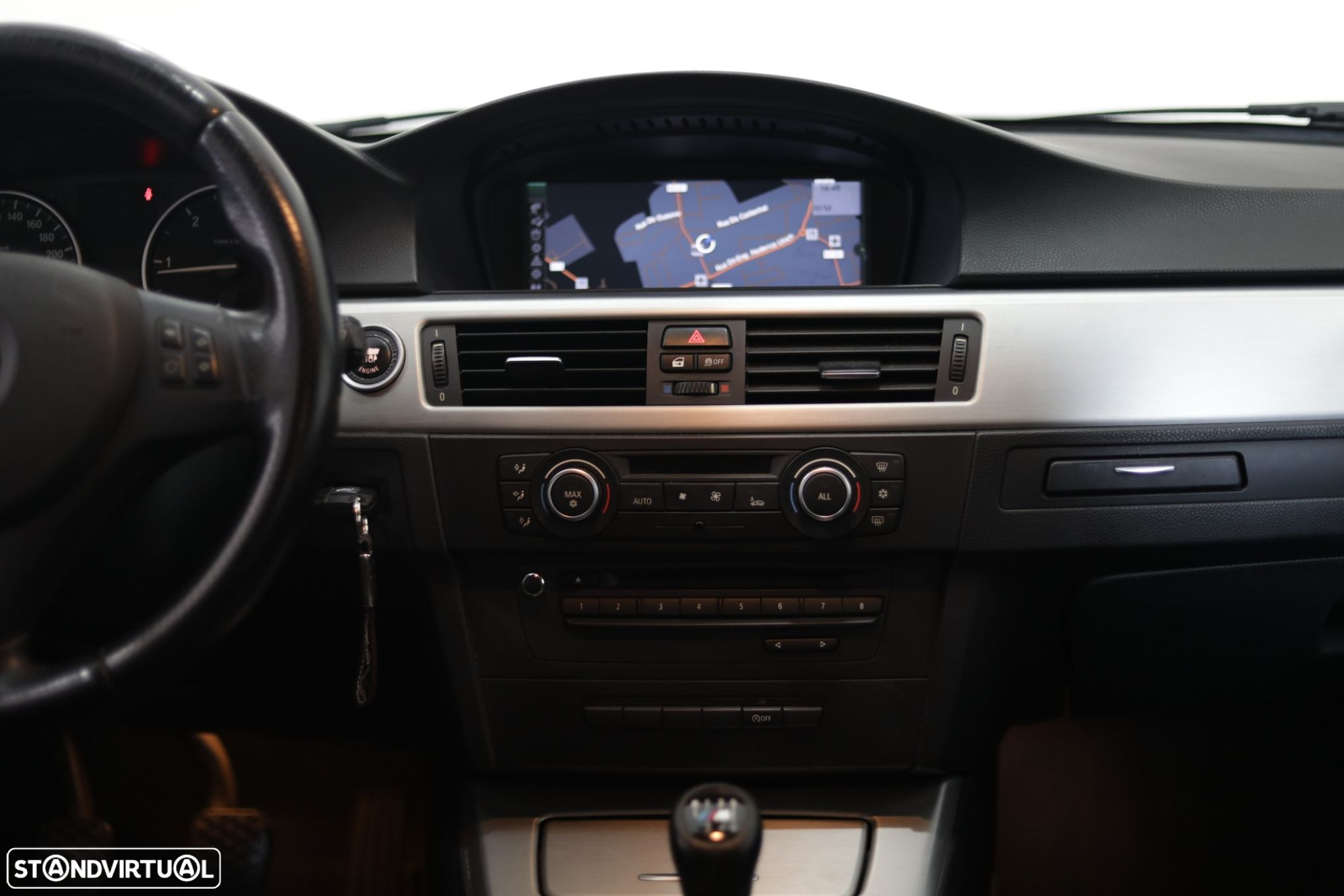 BMW 318 d Navigation - 30
