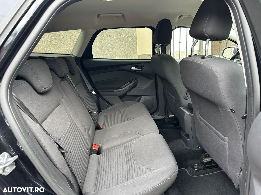 Ford Focus 1.5 TDCi DPF Start-Stopp-System Titanium - 13