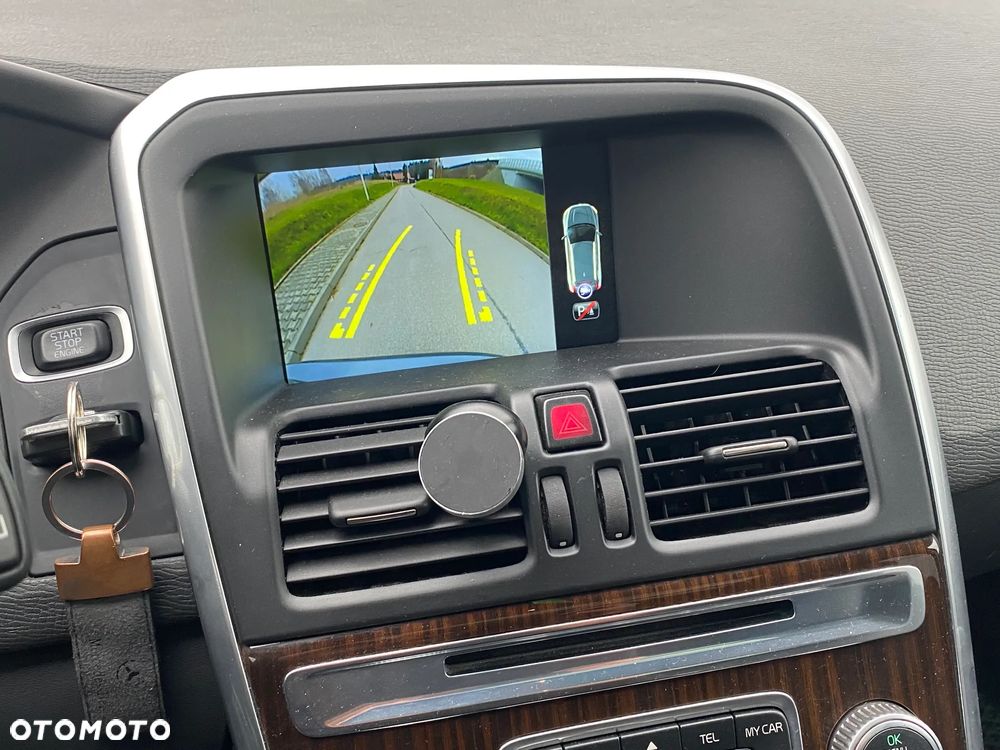 Volvo XC 60 D3 Geartronic Summum - 20