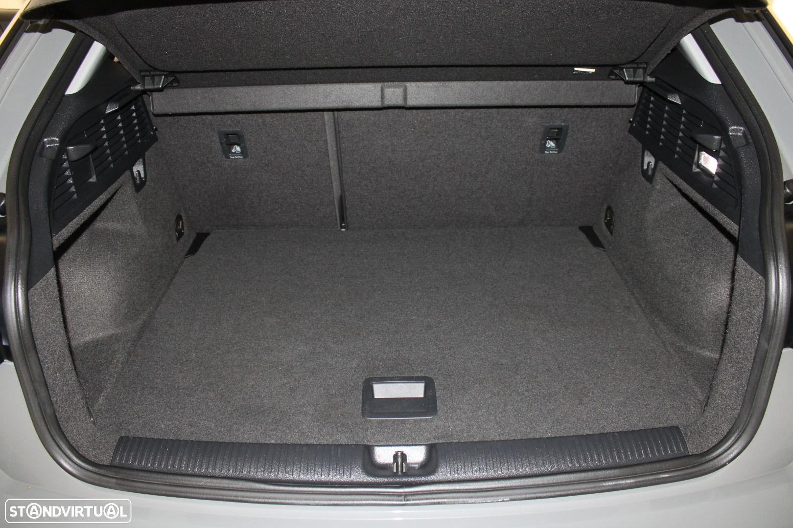 Audi Q2 30 TDI Design - 27