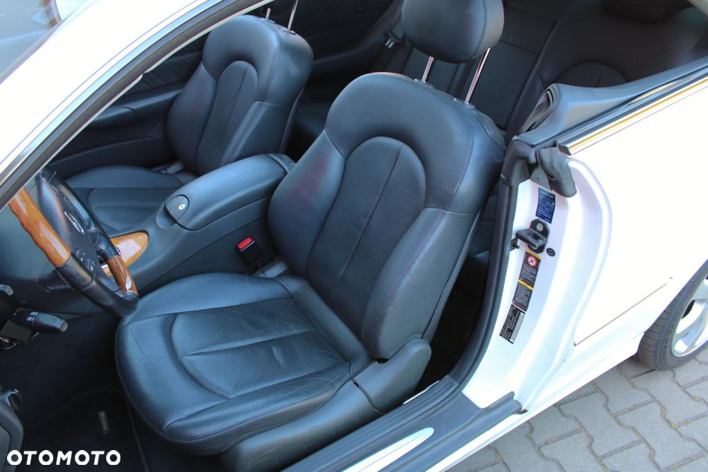 Mercedes-Benz CLK Coupe 320 Elegance - 16