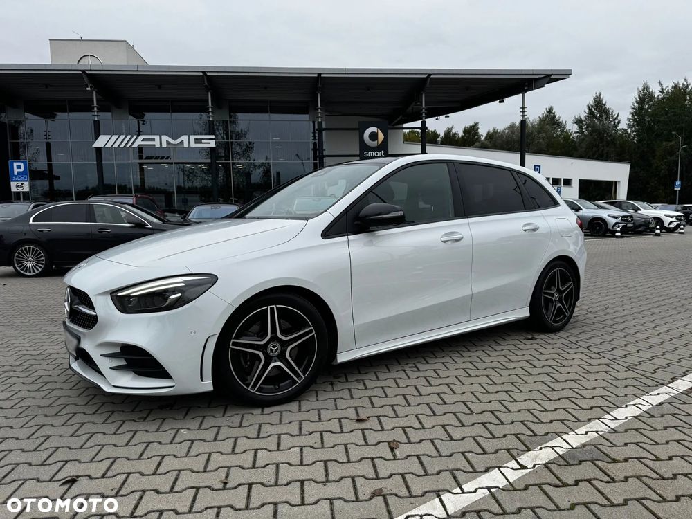 Mercedes-Benz Klasa B 220 d AMG Line 8G-DCT