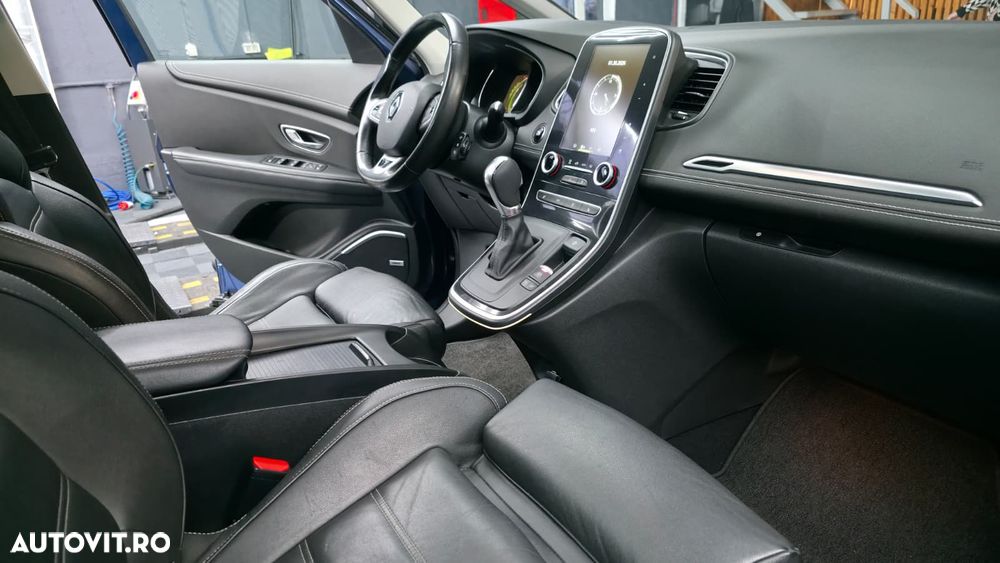 Renault Grand Scenic BLUE dCi 120 EDC BOSE EDITION - 4