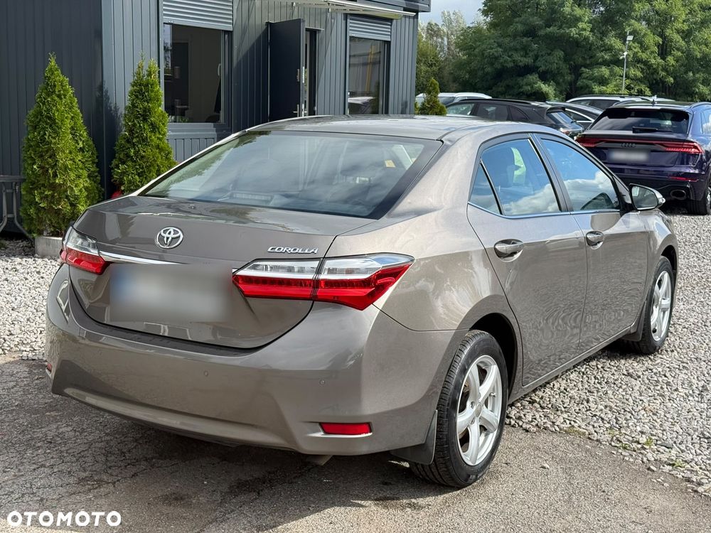 Toyota Corolla 1.6 Comfort - 8