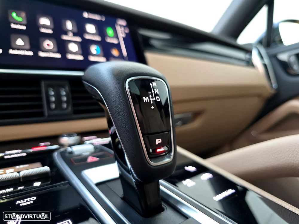 Porsche Cayenne Coupé E-Hybrid - 29