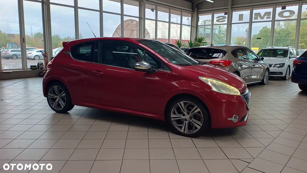 Peugeot 208 1.6 THP GTi - 2