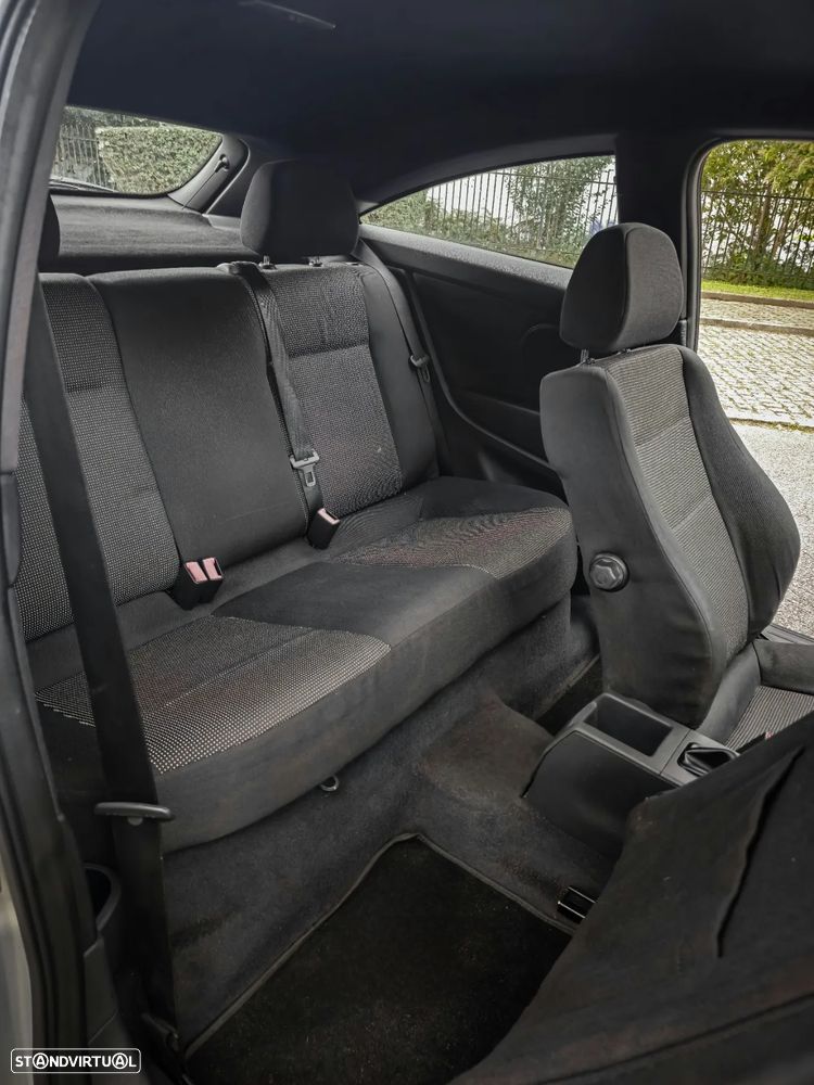 Opel Astra GTC 1.3 CDTI - 11