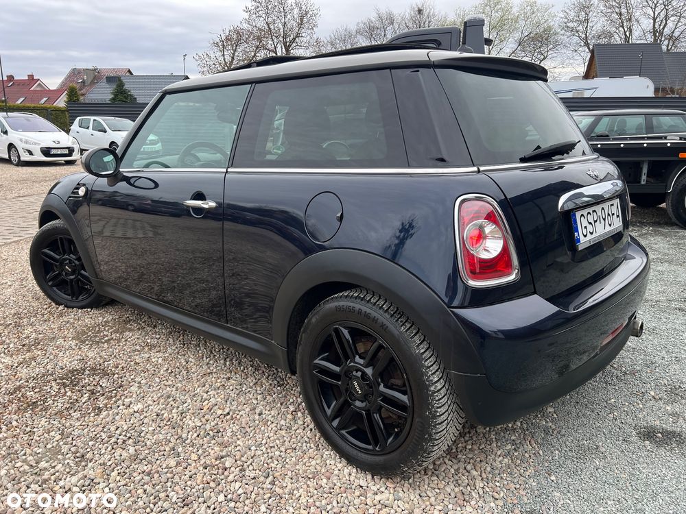 MINI Cooper 50 Mayfair - 16