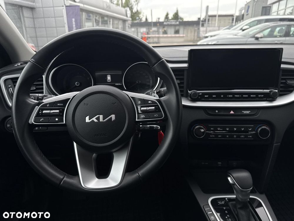 Kia Ceed 1.5 T-GDI M DCT - 14