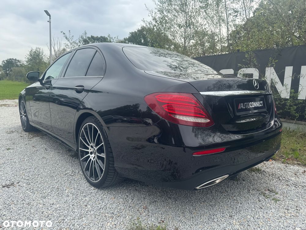 Mercedes-Benz Klasa E 200 9G-TRONIC AMG Line - 4