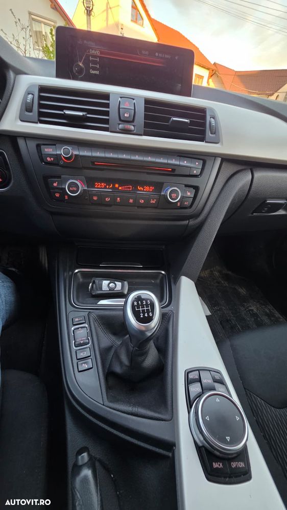 BMW Seria 3 318d DPF - 24