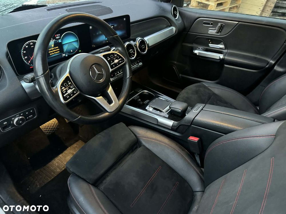 Mercedes-Benz GLB 250 4-Matic 8G-DCT - 9