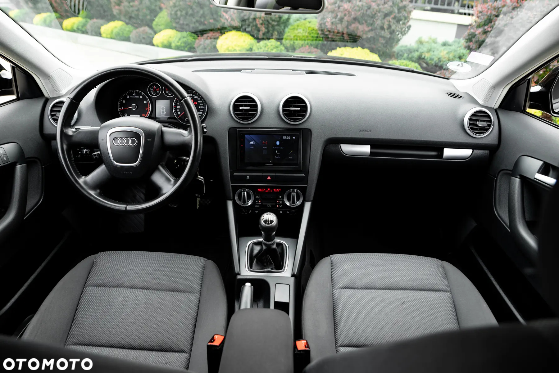 Audi A3 1.6 Sportback Ambiente - 24