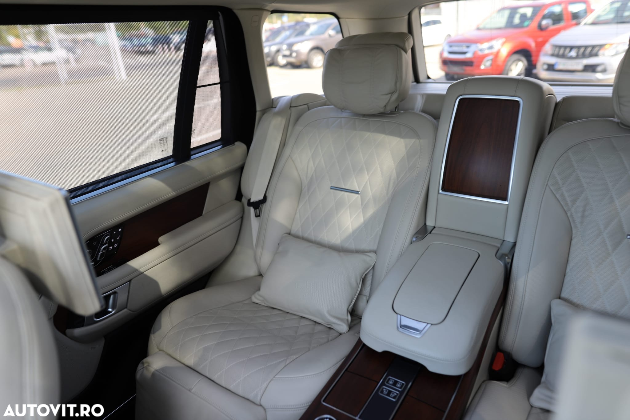 Land Rover Range Rover 3.0 l6 MHEV LWB SVAutobiography - 14