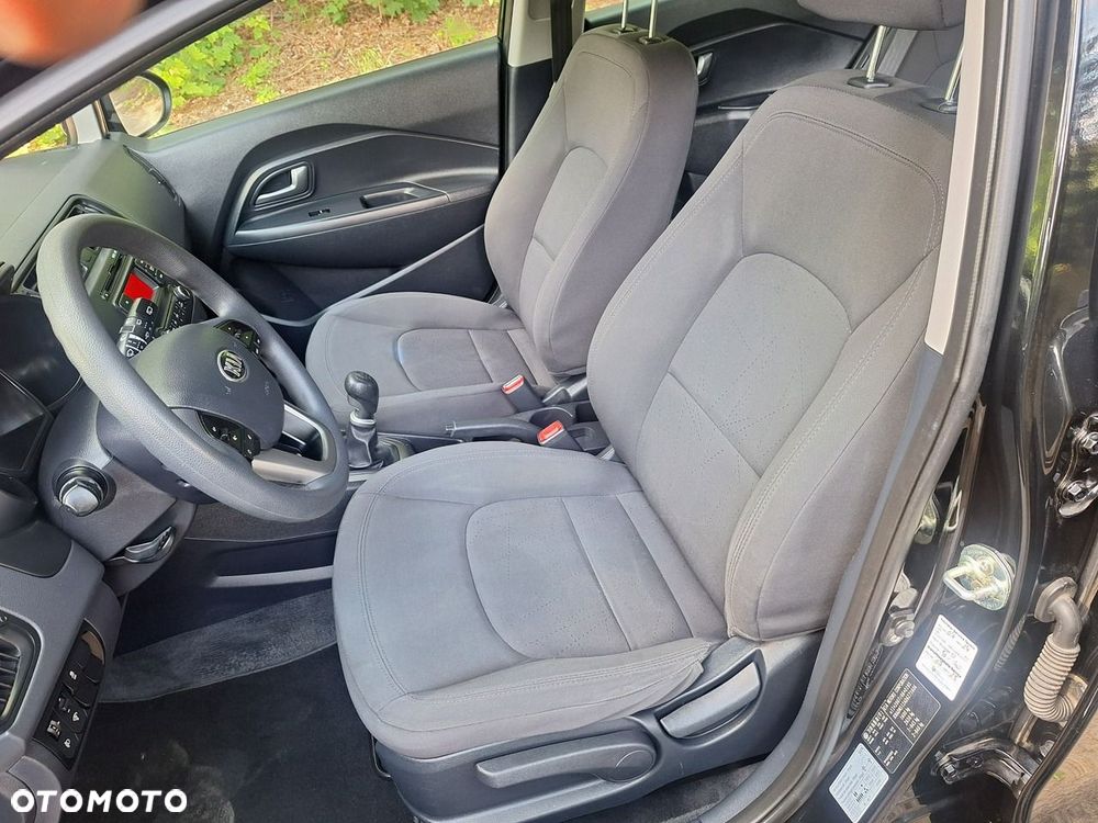 Kia Rio 1.4 Edition 7 - 10