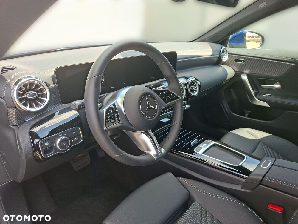 Mercedes-Benz CLA - 15