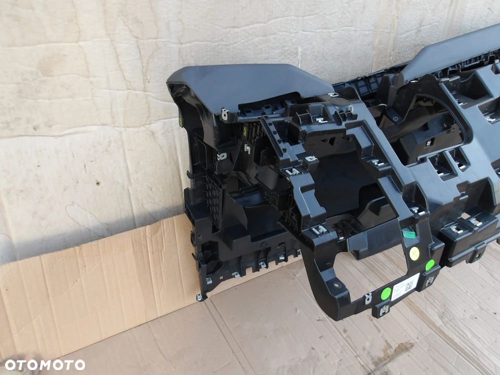 DESKA KONSOLA VW T7 7T1857003M - 20