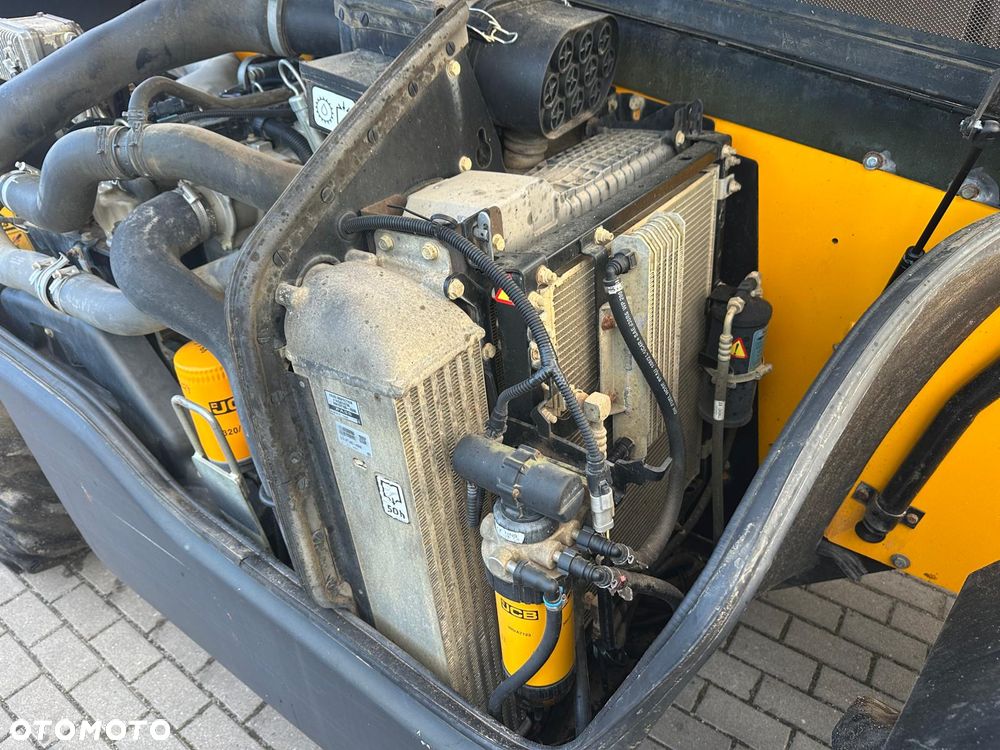 JCB 535-140 - 16