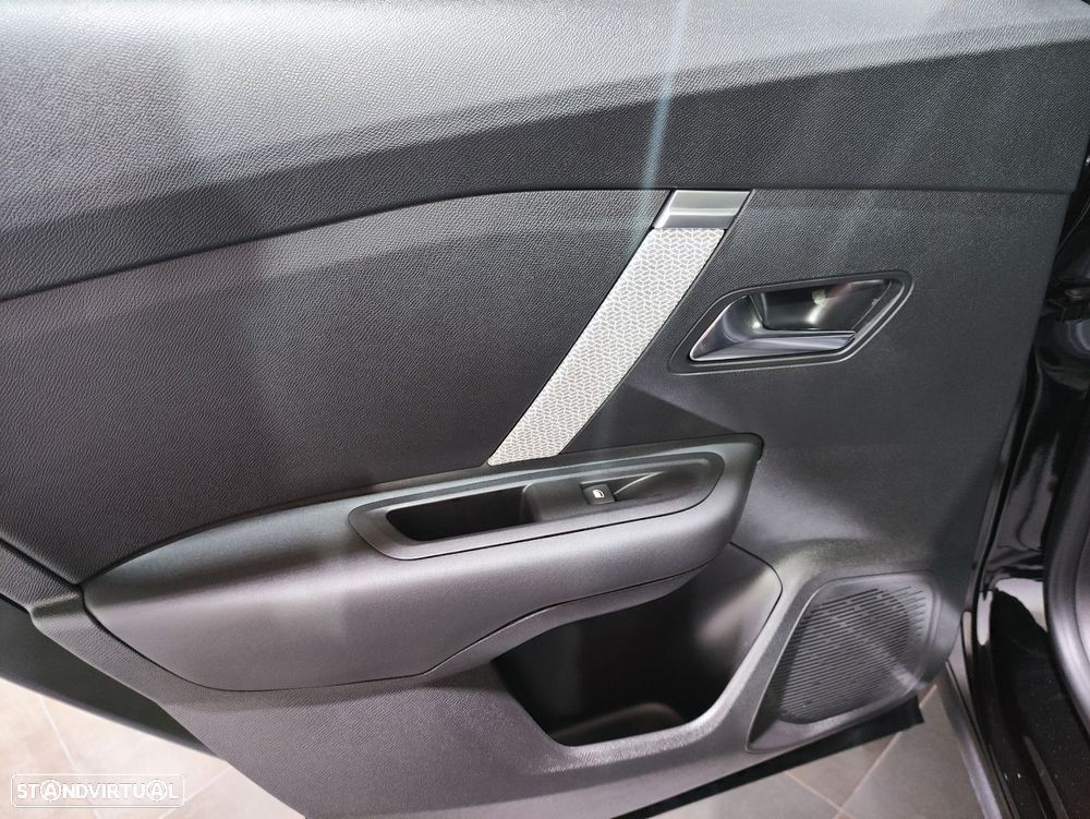 Citroën C4 1.2 PureTech Plus - 27