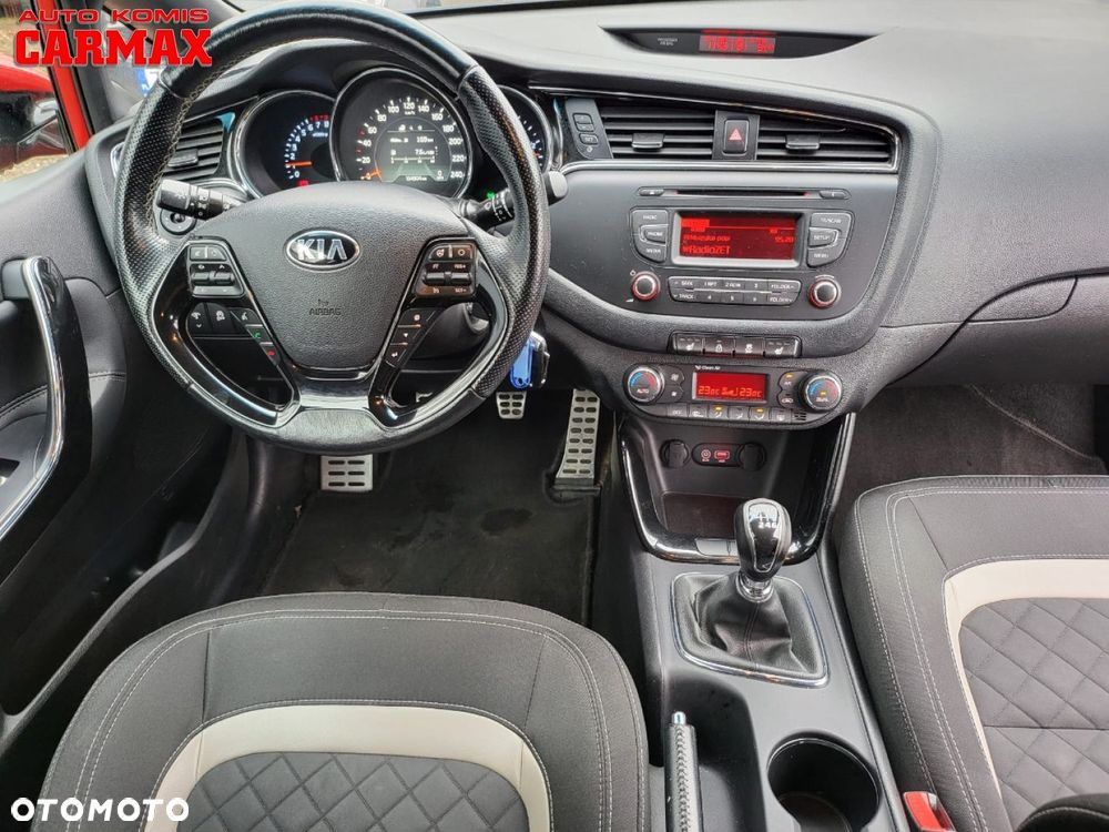 Kia ProCeed - 26