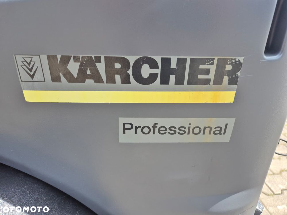 Kaercher MC 130 Adv. / KOMUNALNA MASZYNA DROGOWA / NOŚNIK OSPRZĘTU W KLASIE 3500KG / WYWROTKA / 2 KOMPLETYM KÓŁ / 4X4 / DIESEL KUBOTA 4 CYLINDRY / MOŻLIWY TRANSPORT - 17