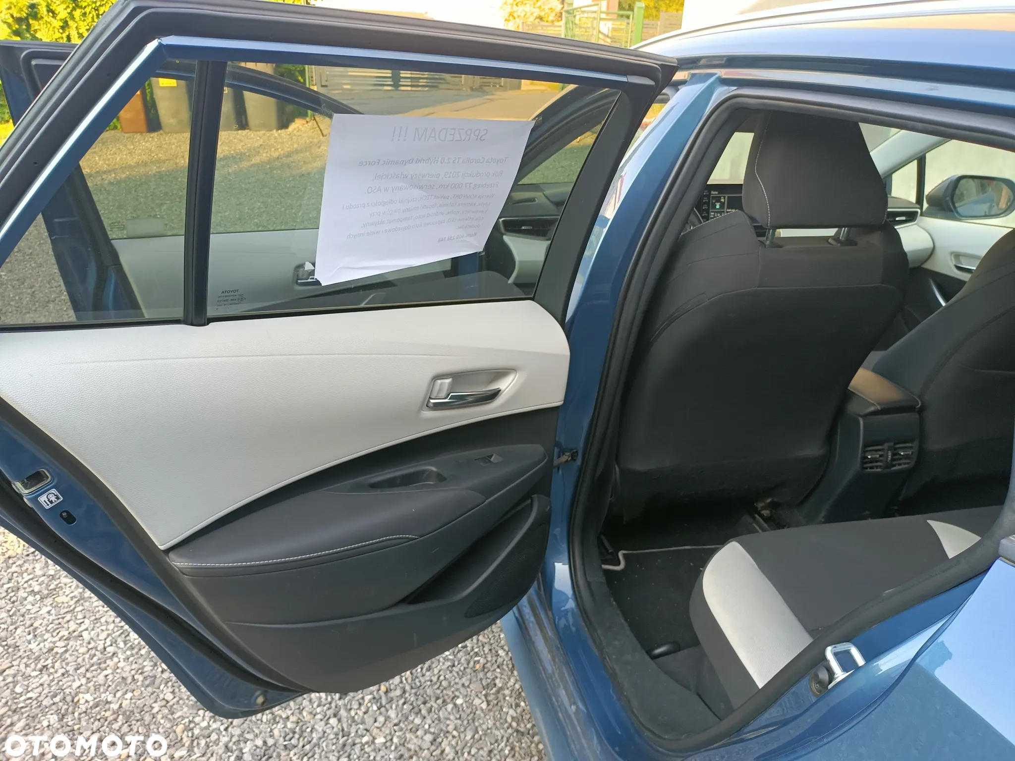 Toyota Corolla 2.0 Hybrid Comfort - 15