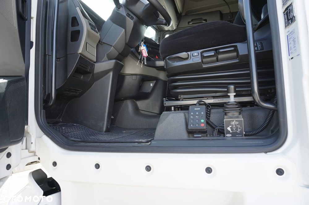 MAN TGX 18.470 4x2 LL SA RETARDER ACC LED NAVI * 317 000 KM * - 7