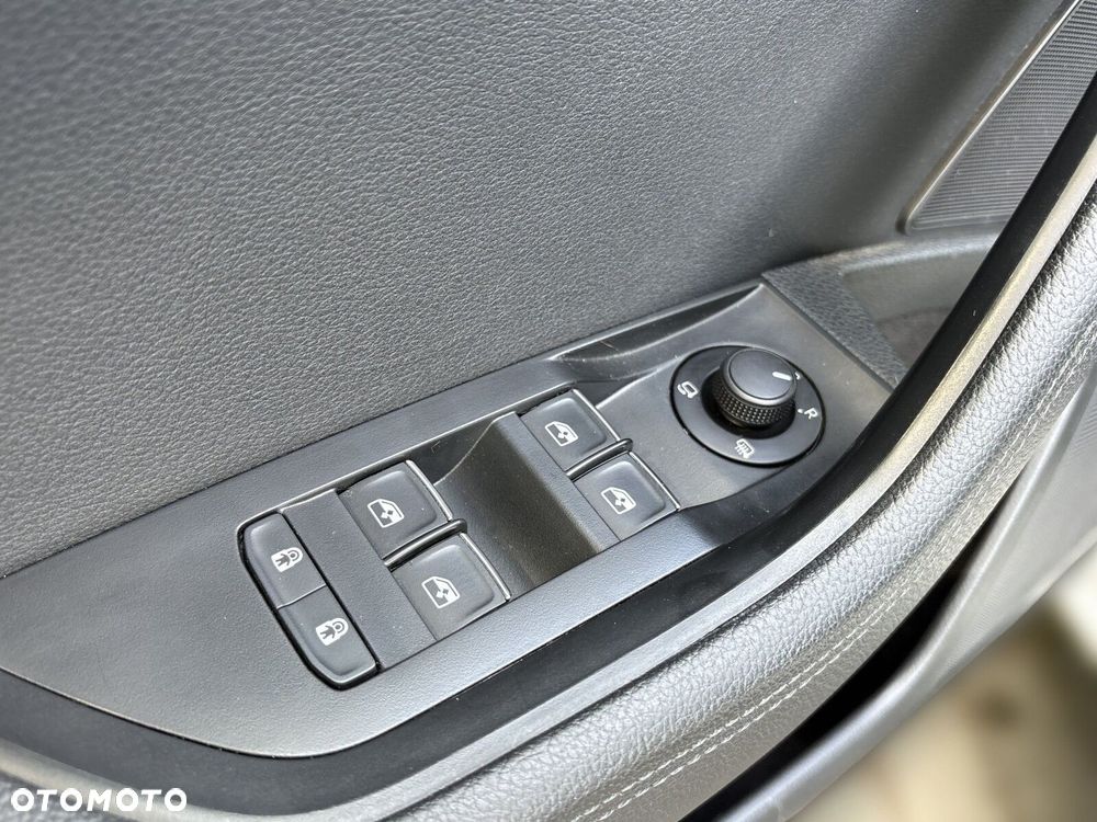 Skoda Superb 2.0 TDI SCR 4x4 L&K DSG - 15