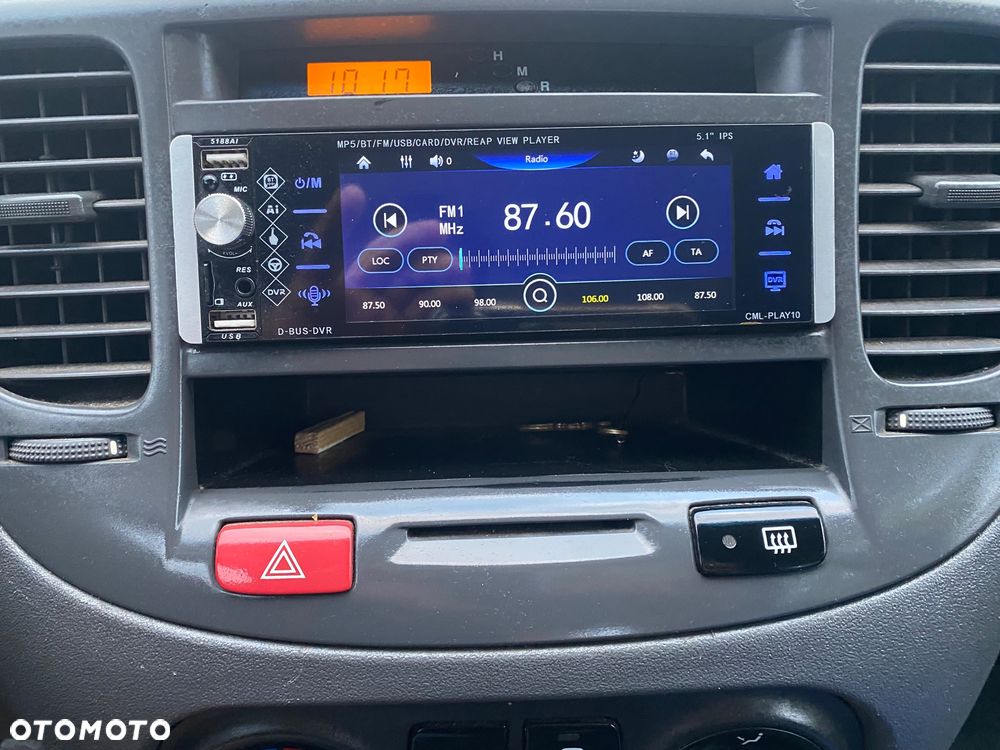 Kia Rio - 26