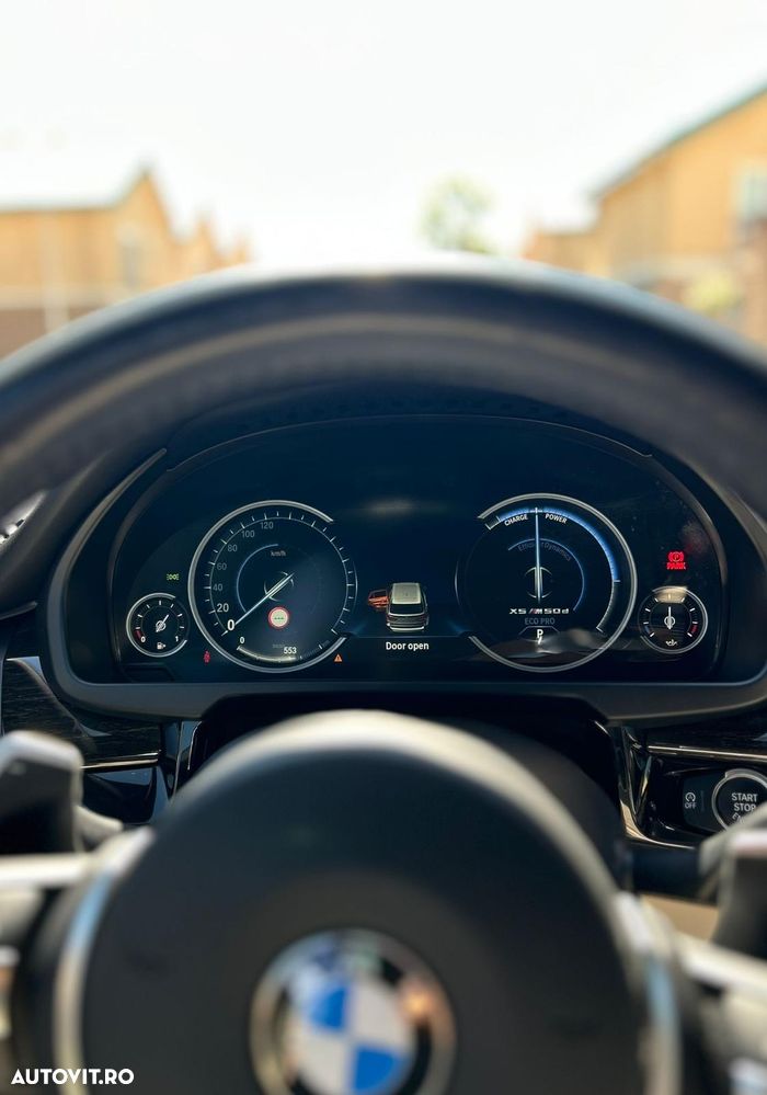 BMW X5 M M50d - 12