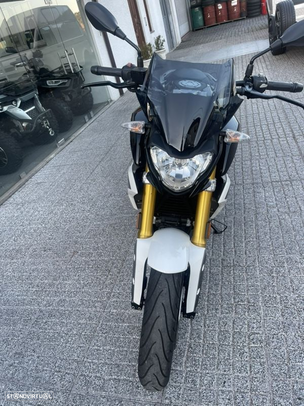 BMW G 310 R 310 - 3