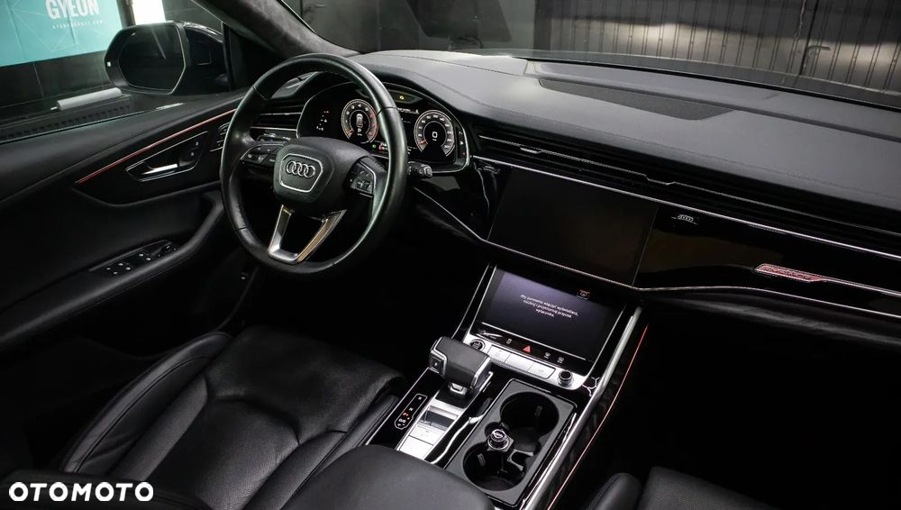 Audi Q8 - 31