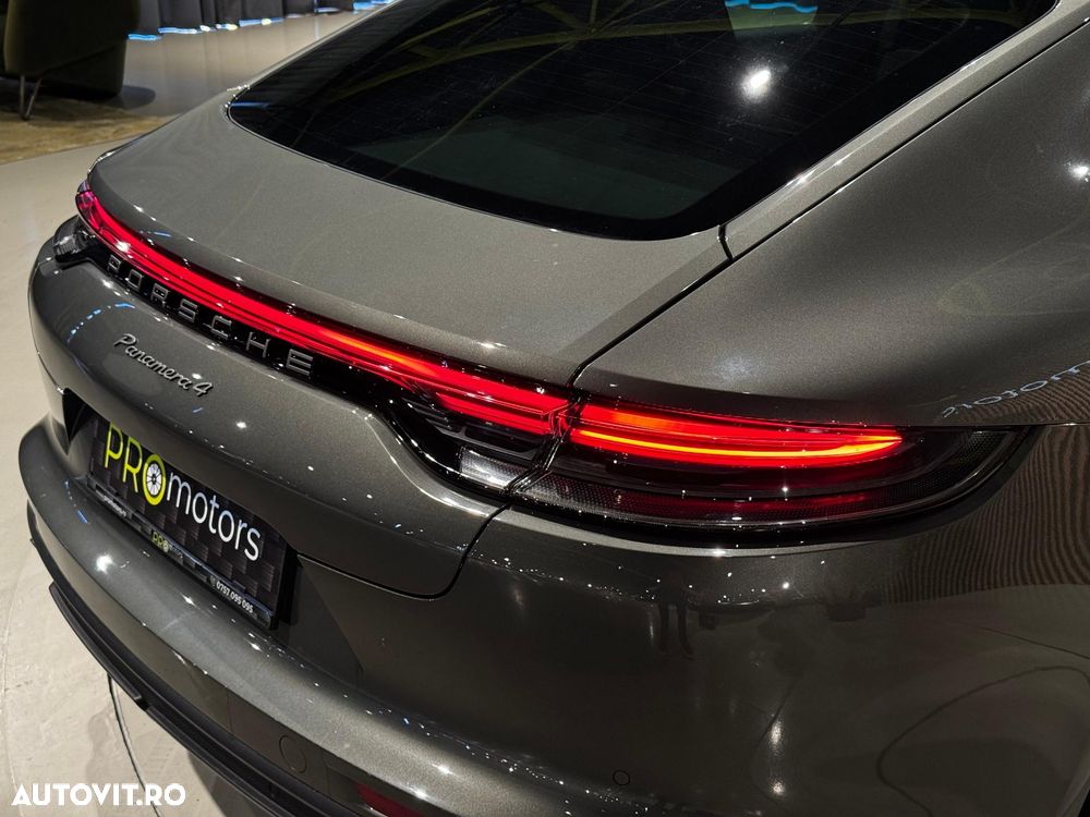 Porsche Panamera 4 - 6