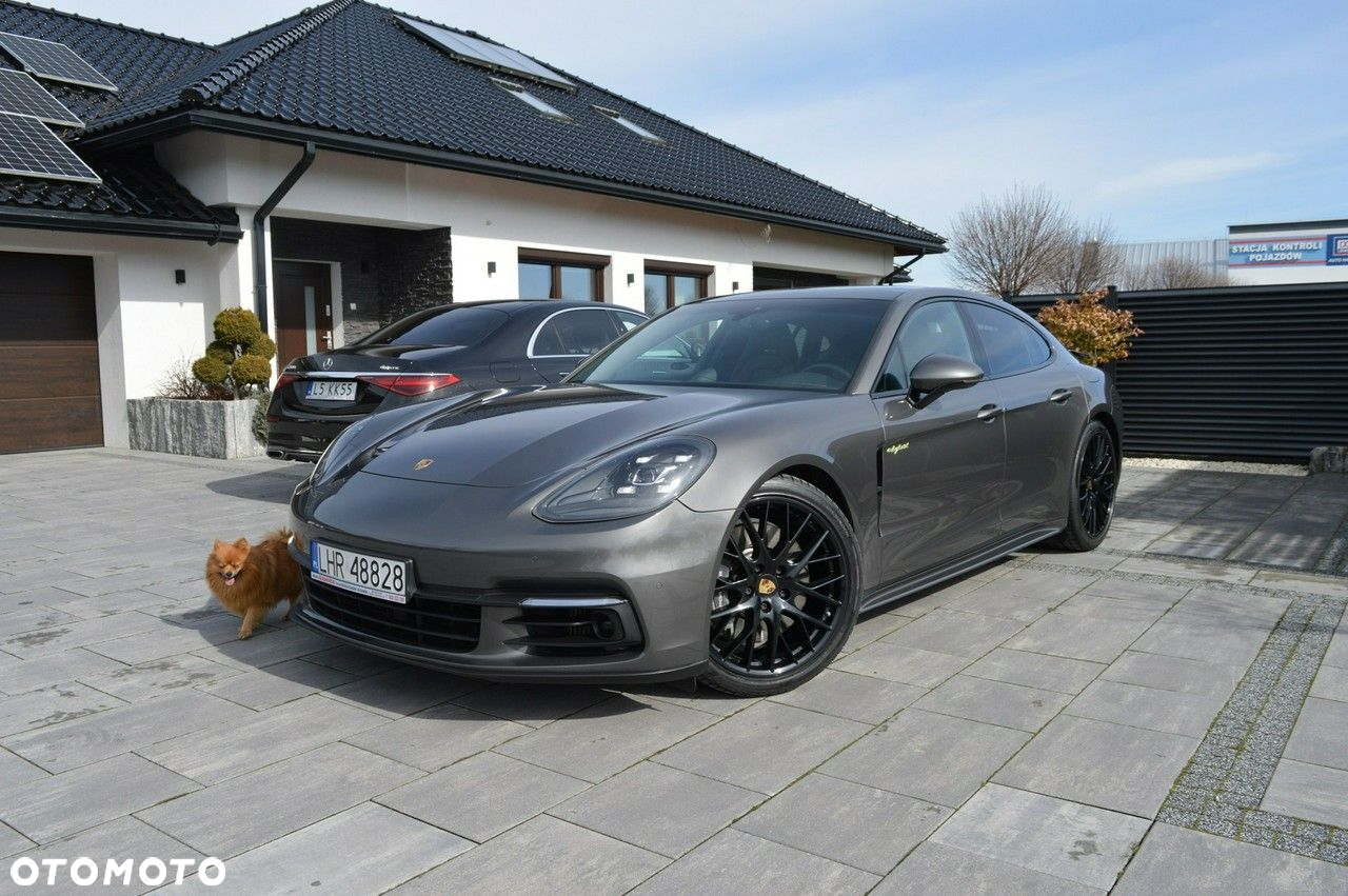Porsche Panamera - 8
