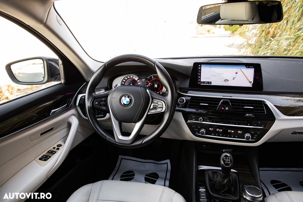 BMW Seria 5 520d - 30