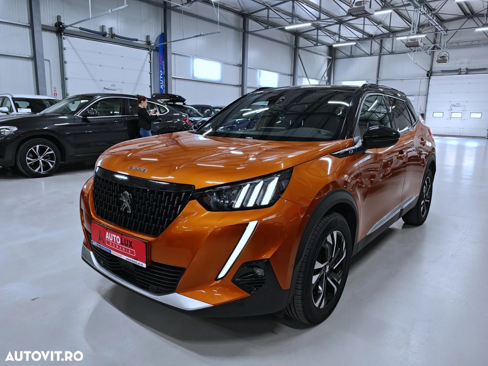 Peugeot 2008 PureTech 130 EAT8 GT - 1